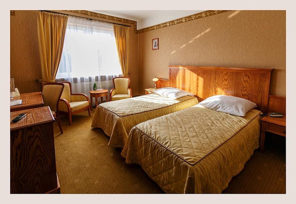 Hotel Mistral Марки Экстерьер фото