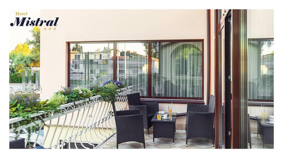 Hotel Mistral Марки Экстерьер фото