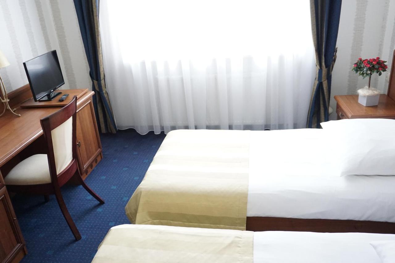 Hotel Mistral Марки Экстерьер фото
